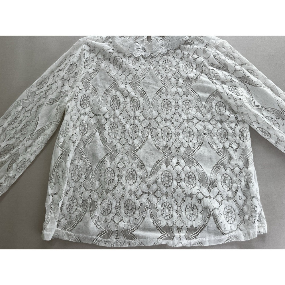 Women's Long Sleeve Lace Top White Size XL
